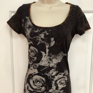 Women’s tee